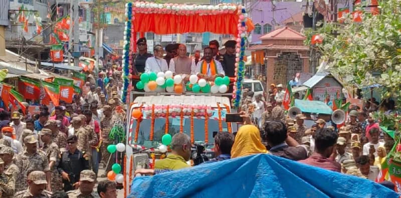 নানুরে রাজনাথ সিংয়ের রোড শো ‘সুপার ফ্লপ’
