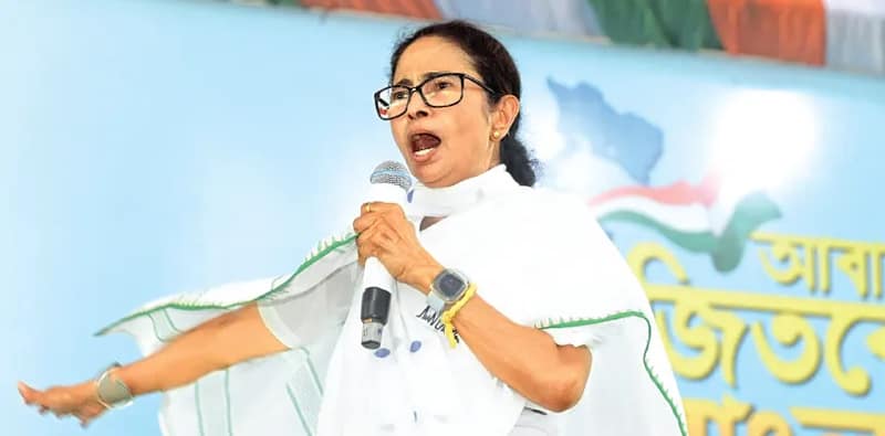 কথা দিচ্ছি মোদি এবারও হারবেন বাংলায়: মমতা