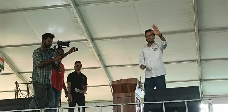 বাঁকুড়ার গঙ্গাজলঘাটির জনসভায় পৌঁছলেন অভিষেক বন্দ্যোপাধ্যায়