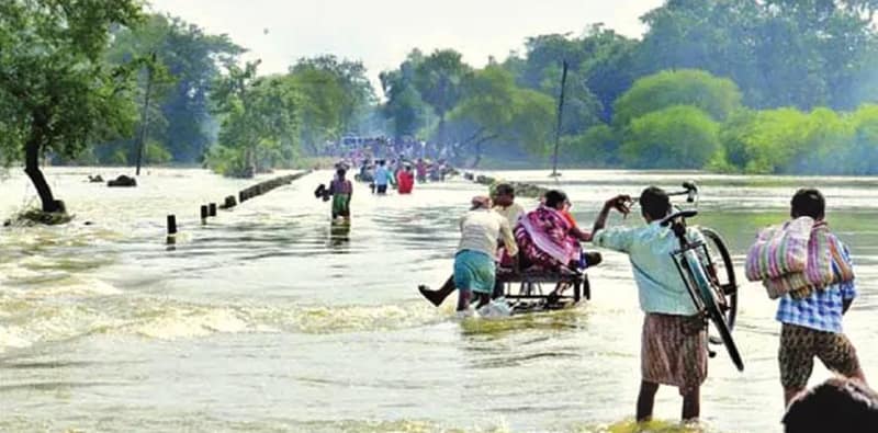 বর্ষা এলেই অজয়ের জলে ডোবে নানুর