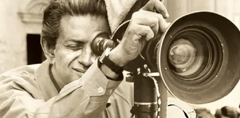মনুষ্যত্বের মরণ বিচলিত করেছিল সত্যজিতকে