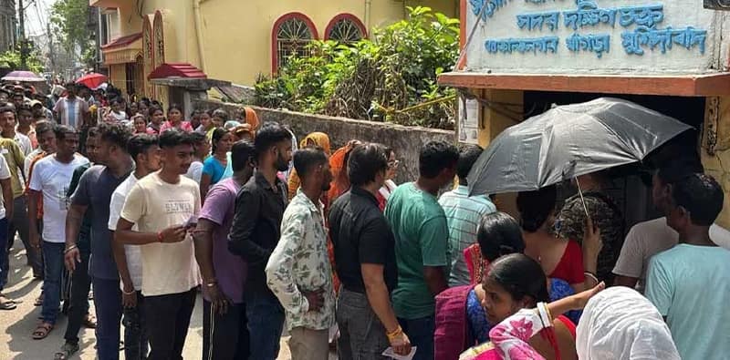 মুর্শিদাবাদ জেলায়  সকাল ১১টা পর্যন্ত ৪১.৫৯ শতাংশ ভোট  পড়েছে