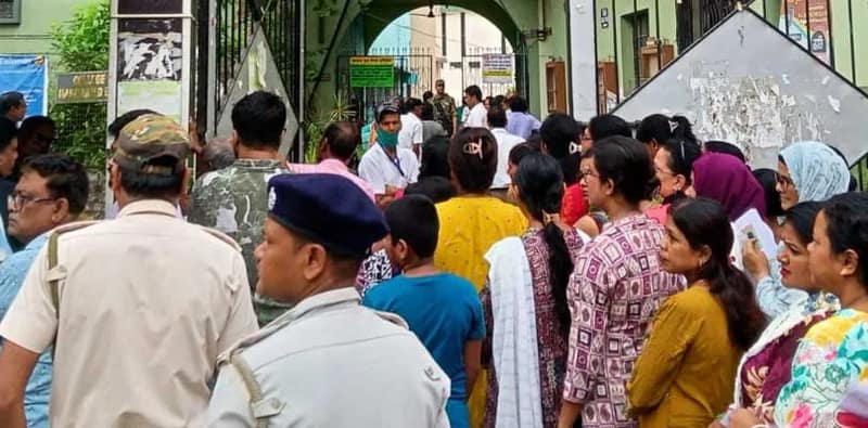 পুরুলিয়া জেলায়  সকাল ১১টা পর্যন্ত ৪০ শতাংশ ভোট  পড়েছে