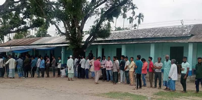 রাজ্যে দুপুরে তিনটে পর্যন্ত ভোট পড়লো ৭৮.৭৭ শতাংশ