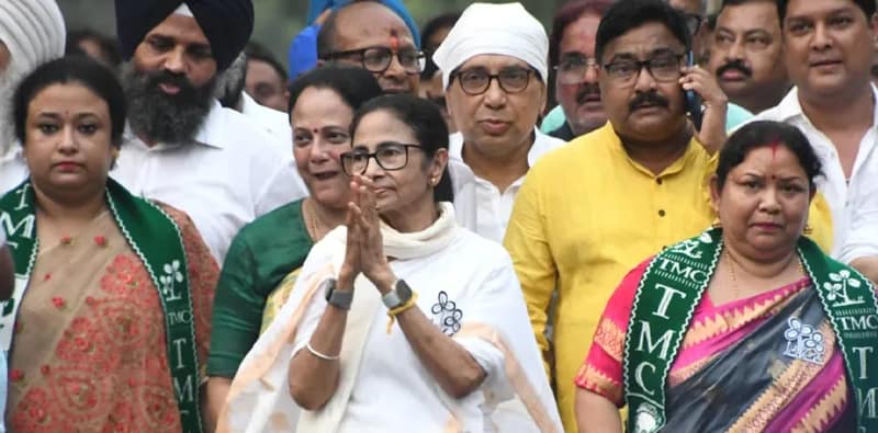 ভবানীপুরে মুখ্যমন্ত্রী মমতা বন্দ্যোপাধ্যায়ের রোড শো