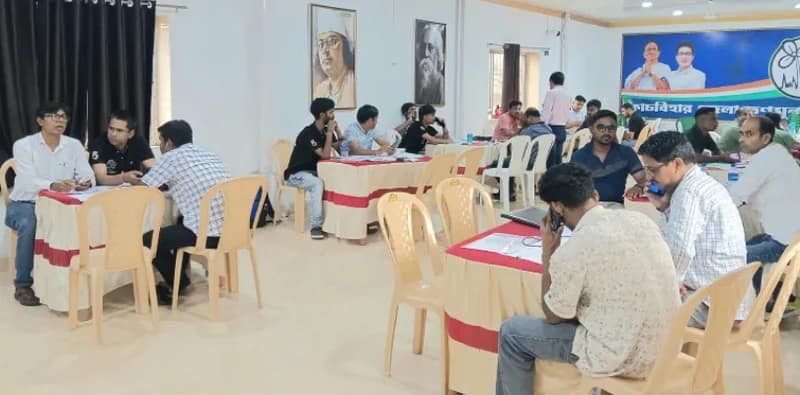দিনভর ওয়ার রুমগুলিতে পড়ে পাঁচশো তৃণমূল কর্মী