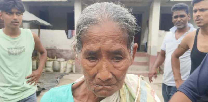 বিজেপিকে ভোট দিতে চাপ, প্রতিবাদ করায় বৃদ্ধাকে মার, চোপড়ায় অভিযুক্ত কেন্দ্রীয় বাহিনী