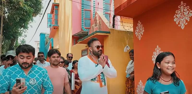 কাঁটাতারের ওপারে চরমেঘনায় প্রথম  প্রার্থী হিসাবে প্রচার ঘাসফুলের সোহমের