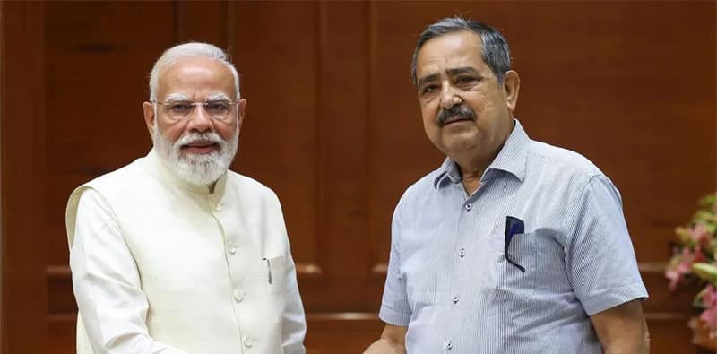 নীতি আয়োগের ভাইস চেয়ারম্যান হওয়ার পর আজ দিল্লিতে অশোক লাহিড়ী