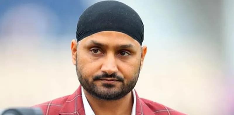 হরভজনের বাংলোর দেওয়ালে ‘গদ্দার’ লিখলেন আপ কর্মীরা