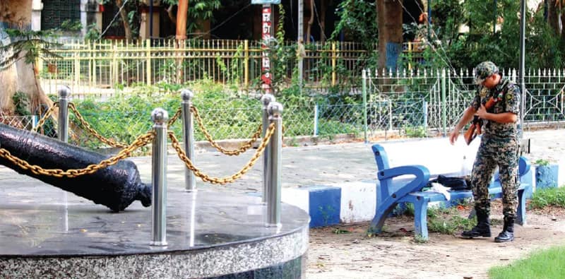 নিষেধাজ্ঞা থাকলেও বারাক স্কোয়ারের মাঠে দাপিয়ে বেড়াচ্ছে মোটর সাইকেল, দুর্ঘটনার আশঙ্কায় আতঙ্কিত এলাকার বাসিন্দারা