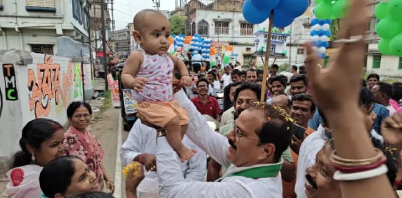 কৌশিকীর তীরে উন্নয়নের হাওয়া ভরসা জোগাচ্ছেন তৃণমূলের টিঙ্কাই