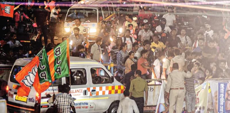 অমিত শাহের জন্য তিন ঘণ্টা বন্ধ জাতীয় সড়ক, আটকে অ্যাম্বুলেন্স