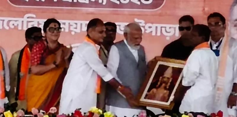 জগদ্দলে বিজেপির জনসভায় ভোট প্রচারে মোদি