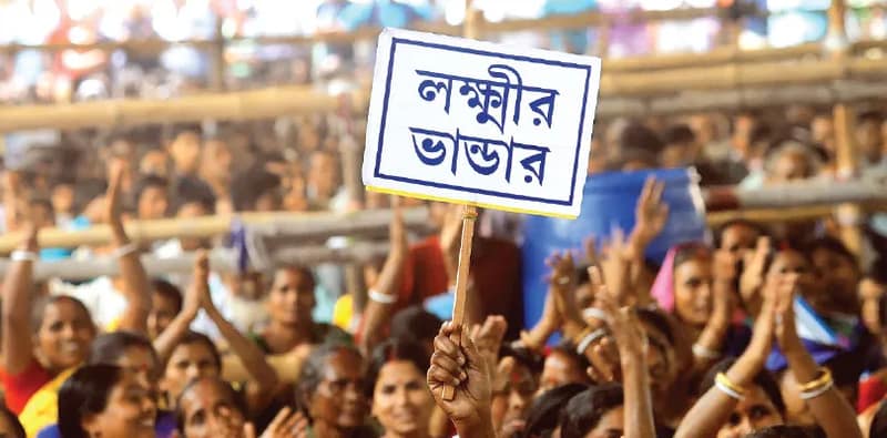 মালদহে মহিলা ভোটাররা ‘সাইলেন্ট’, আশায় তৃণমূল