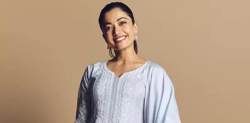 উপস্থাপক রশ্মিকা