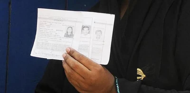 ভোটার স্লিপের জন্য টাকা দাবি, অভিযুক্ত বিএলও