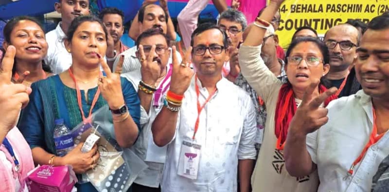 বেহালার ২ কেন্দ্র থেকেই উড়ে গেল তৃণমূল!
