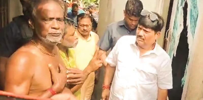 আমডাঙায় একাধিক বিজেপি সমর্থকের বাড়িতে দেদার তাণ্ডব, অভিযুক্ত তৃণমূল