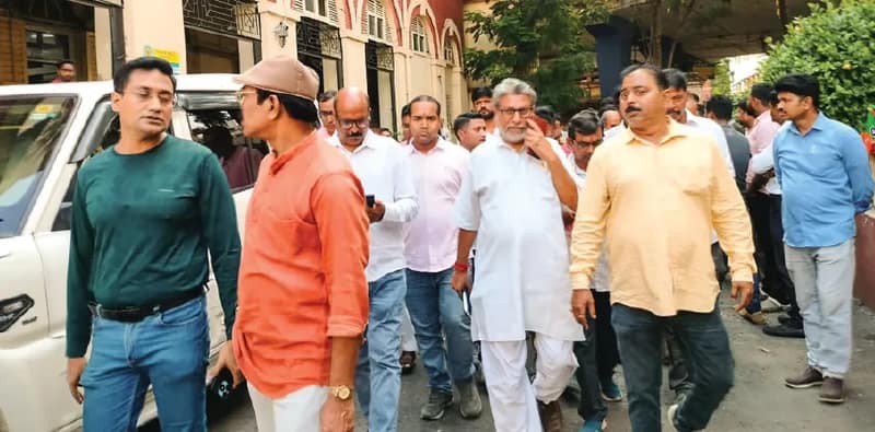 পুরভোটের সঙ্গেই বর্ষার প্রস্তুতি নিয়ে তৎপরতা, হাওড়া পুরসভায় বৈঠকে বিজেপি নেতৃত্ব