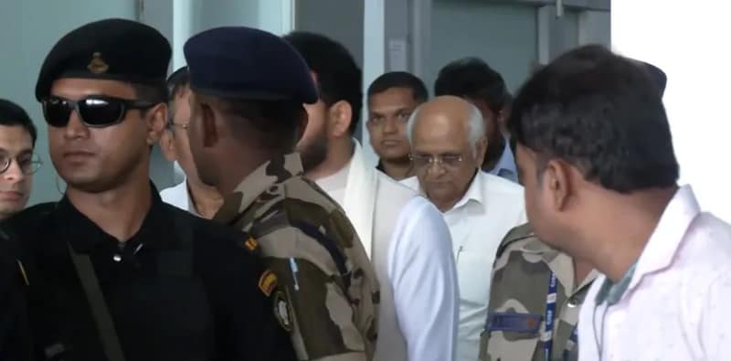 শহরে এলেন কেন্দ্রীয় মন্ত্রী রামমোহন নাইডু, গুজরাতের মুখ্যমন্ত্রী ভূপেন্দ্র প্যাটেল এবং অন্ধ্রপ্রদেশের মুখ্যমন্ত্রী চন্দ্রবাবু নাইডু