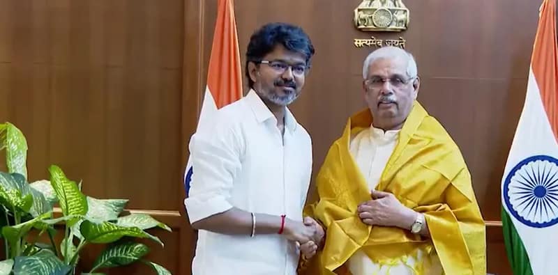 তামিলনাড়ু লোকভবনে রাজ্যপাল রাজেন্দ্র আরলেকারের সঙ্গে সাক্ষাৎ করলেন টিভিকে প্রধান বিজয়