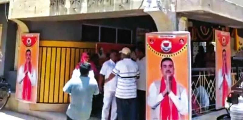 মুখ্যমন্ত্রীকে শুভেচ্ছা জানিয়ে হোর্ডিং এগরার পুর চেয়ারম্যানের