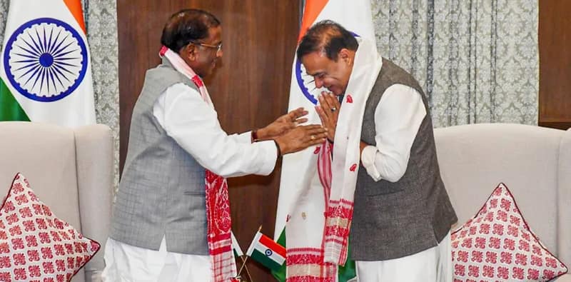 আজ অসমে শপথ হিমন্তের, থাকবেন মোদি-শাহ, শুভেন্দু