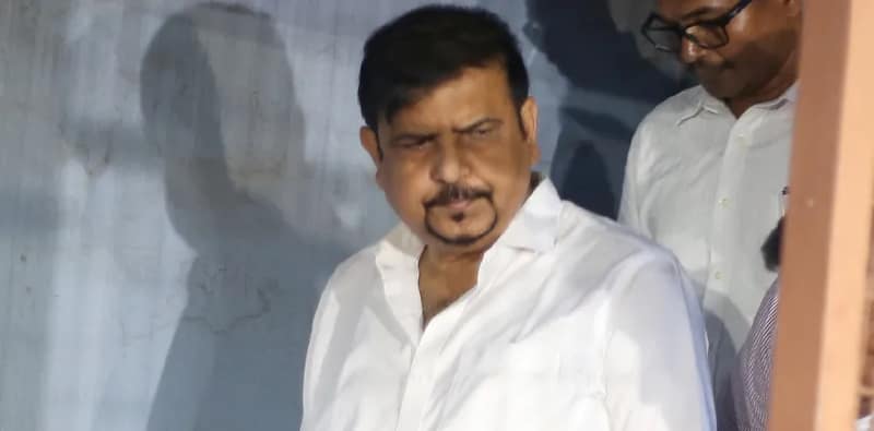 গ্রেপ্তারিকে চ্যালেঞ্জ, সুজিতের মামলার দ্রুত শুনানির আরজি খারিজ হাইকোর্টে
