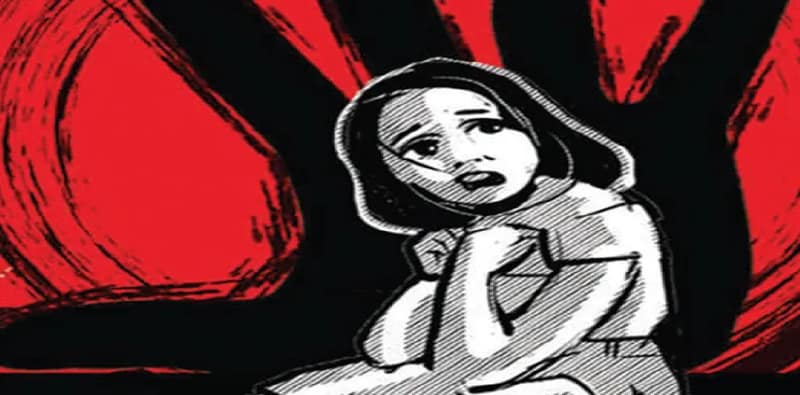 মাথাভাঙায় নাবালিকা ধর্ষণে নয়া মোড়, গ্রামীণ মেয়েদের আর্থিক টোপ দেয় ধৃতরা!