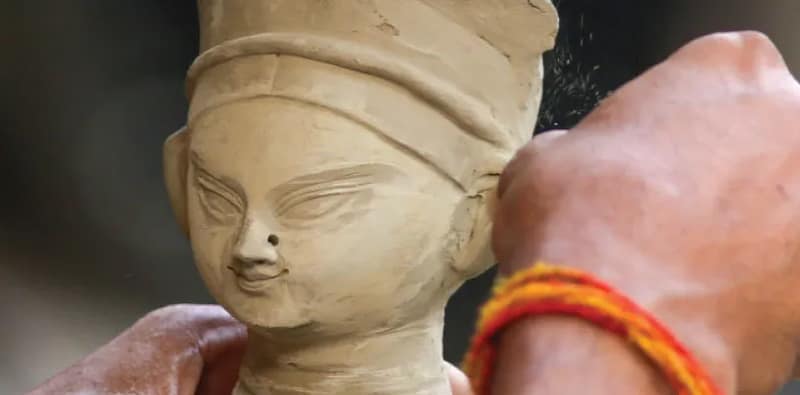 কুমোরটুলিতে মাটির আকাল, বাড়ছে ক্ষোভ