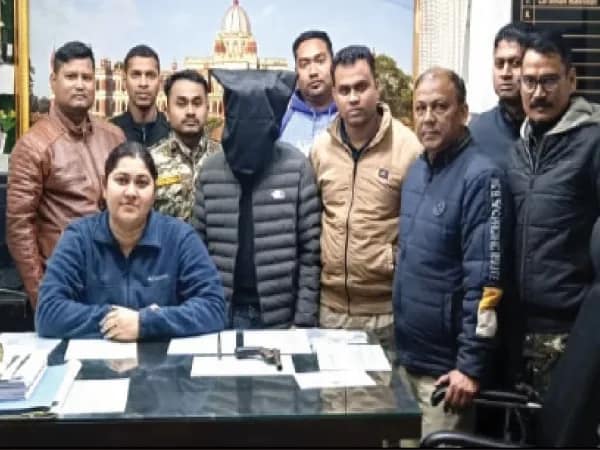 জেলায় একরাতে উদ্ধার তিনটি আগ্নেয়াস্ত্র-কার্তুজ, গ্রেপ্তার ৩