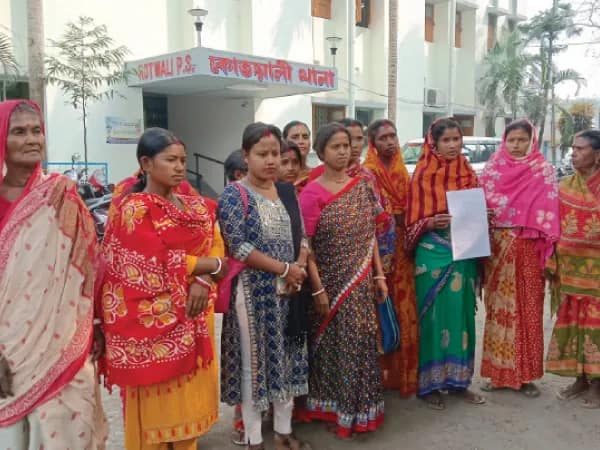 তিস্তাপাড়ে তোলাবাজি, খাসির মাংসের আবদার না মেটানোয় মার-খুনের হুমকি