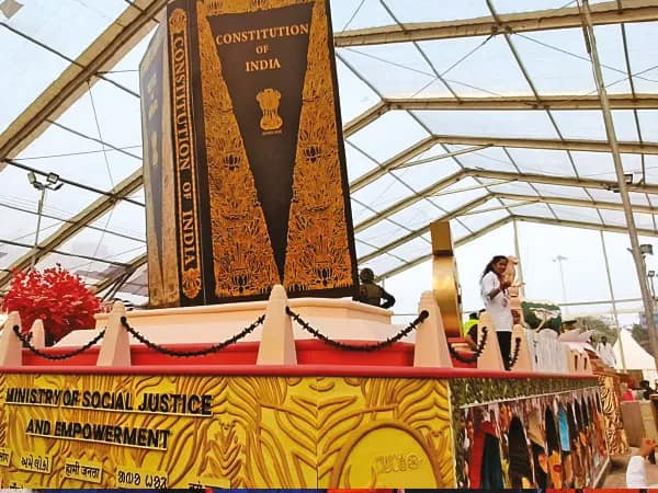 সাধারণতন্ত্র দিবসের ট্যাবলো পুরস্কারে বঞ্চিত পশ্চিমবঙ্গ