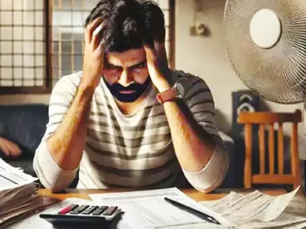 মধ্যবিত্ত কারা? বাজেট তাদের কী দেবে?
সমৃদ্ধ দত্ত