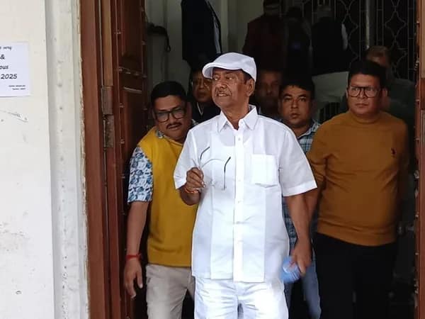 শো-কজের জবাব নায়ারণের, স্ট্যান্ডিং কমিটিতে জ্যোতিপ্রিয়
