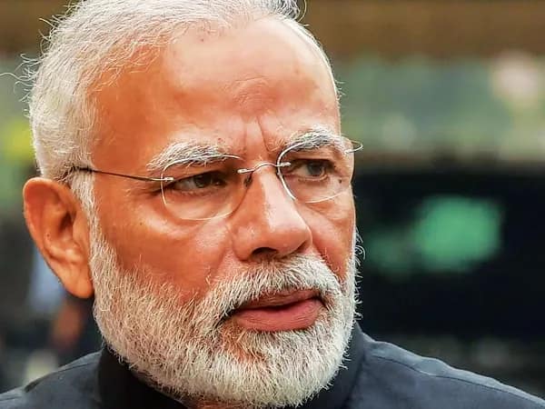 উৎপাদন ক্ষেত্রে চাকরিতে ধস মোদি শাসনে, ১৪ বছরে কমেছে ১২ লক্ষ কর্মসংস্থান, বলছে কেন্দ্রেরই তথ্য