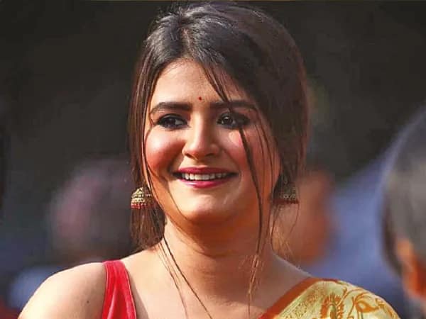 মা হলেন রূপসা