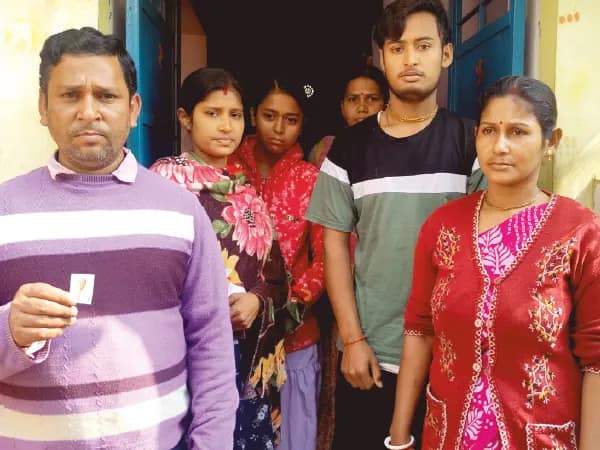 কুম্ভমেলায় পদপিষ্ট হয়ে রামপুরহাটের প্রৌঢ়ার মৃত্যু, ছবি দেখে দেহ শনাক্ত