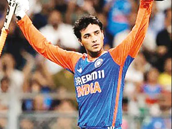 শেষ টি-২০&rsquo;তে ইংল্যান্ডকে ১৫০ রানে হারাল ভারত, অভিষেক একাই একশো