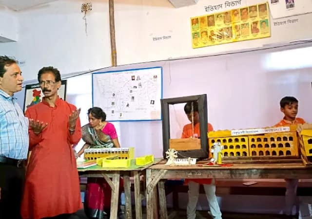 বেলদায় সরস্বতী পুজোয় স্কুলে ফুড ফেস্টিভ্যাল, মডেল প্রদর্শনী