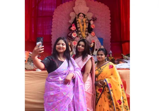 শিলিগুড়ি কলেজ ক্যাম্পাসে ২ পুজো কমিটির মধ্যে বচসা&nbsp;