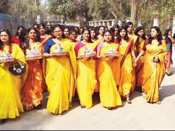 ছাত্রীরা গেলেন ছাত্রদের হস্টেলে, ছাত্ররা ছাত্রীদের