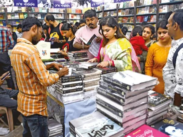 বইমেলা মানেই বাঙালির স্বাধীন পৃথিবী
মৃণালকান্তি দাস