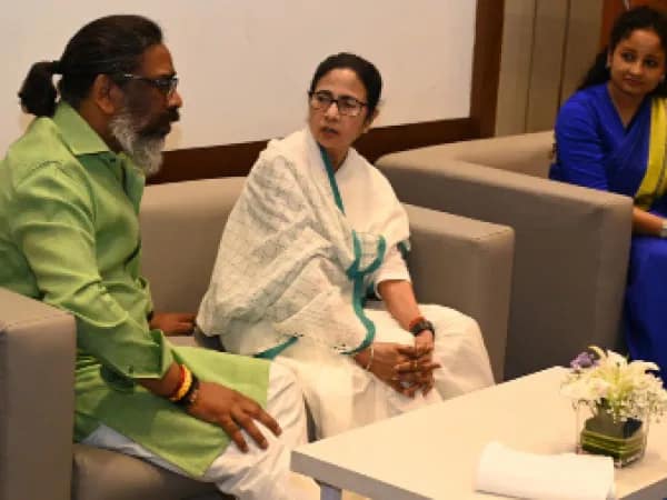 বাণিজ্য সম্মেলন বাংলার সঙ্গে ঝাড়খণ্ডের সম্পর্ক আরও সুদৃঢ় করল: হেমন্ত সোরেন