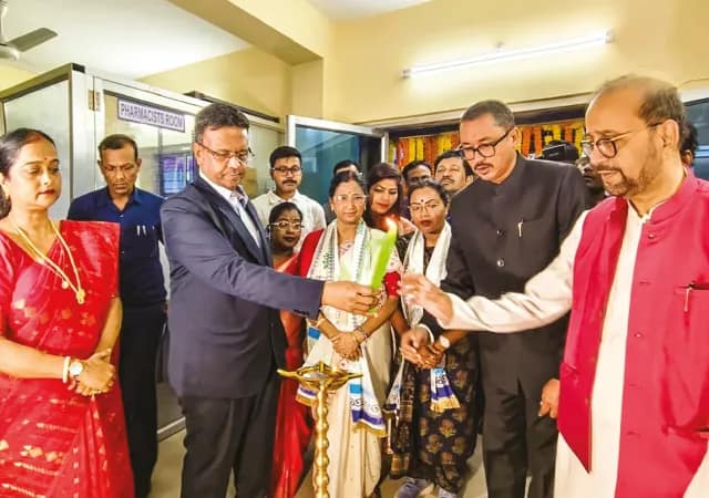 নয়া ভবনে পুরসভার স্বাস্থ্যকেন্দ্র, খুশি হালতু-পূর্বাচলের বাসিন্দারা