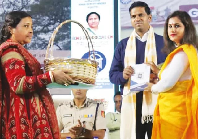 ১৩টি কোম্পানির সঙ্গে পাঁচ কোটি ২৫ লক্ষ টাকার চুক্তি