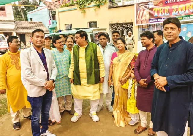 দাঁড়িয়ালা যুব গোষ্ঠী ও নেতাজি সঙ্ঘের উদ্যোগে সারস্বত সম্মেলন ঘিরে উন্মাদনা
