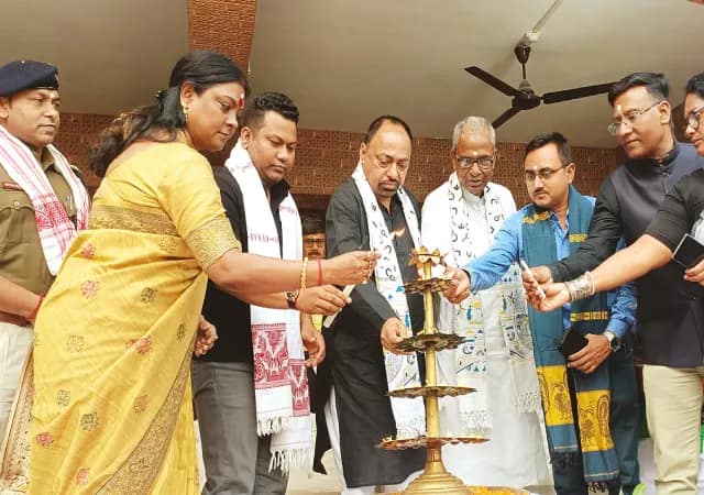 বেলদা প্রভাতী বালিকা বিদ্যাপীঠের প্ল্যাটিনাম জয়ন্তী অনুষ্ঠানের সূচনা