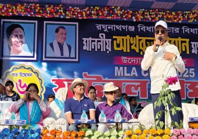 এমএলএ কাপ ঘিরে ব্যাপক উন্মাদনা